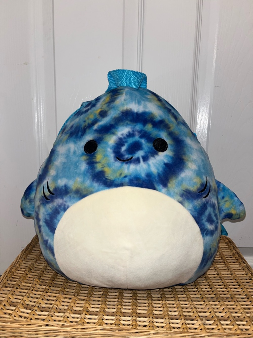 SQUISHMALLOWS Luther the shark mini backpack